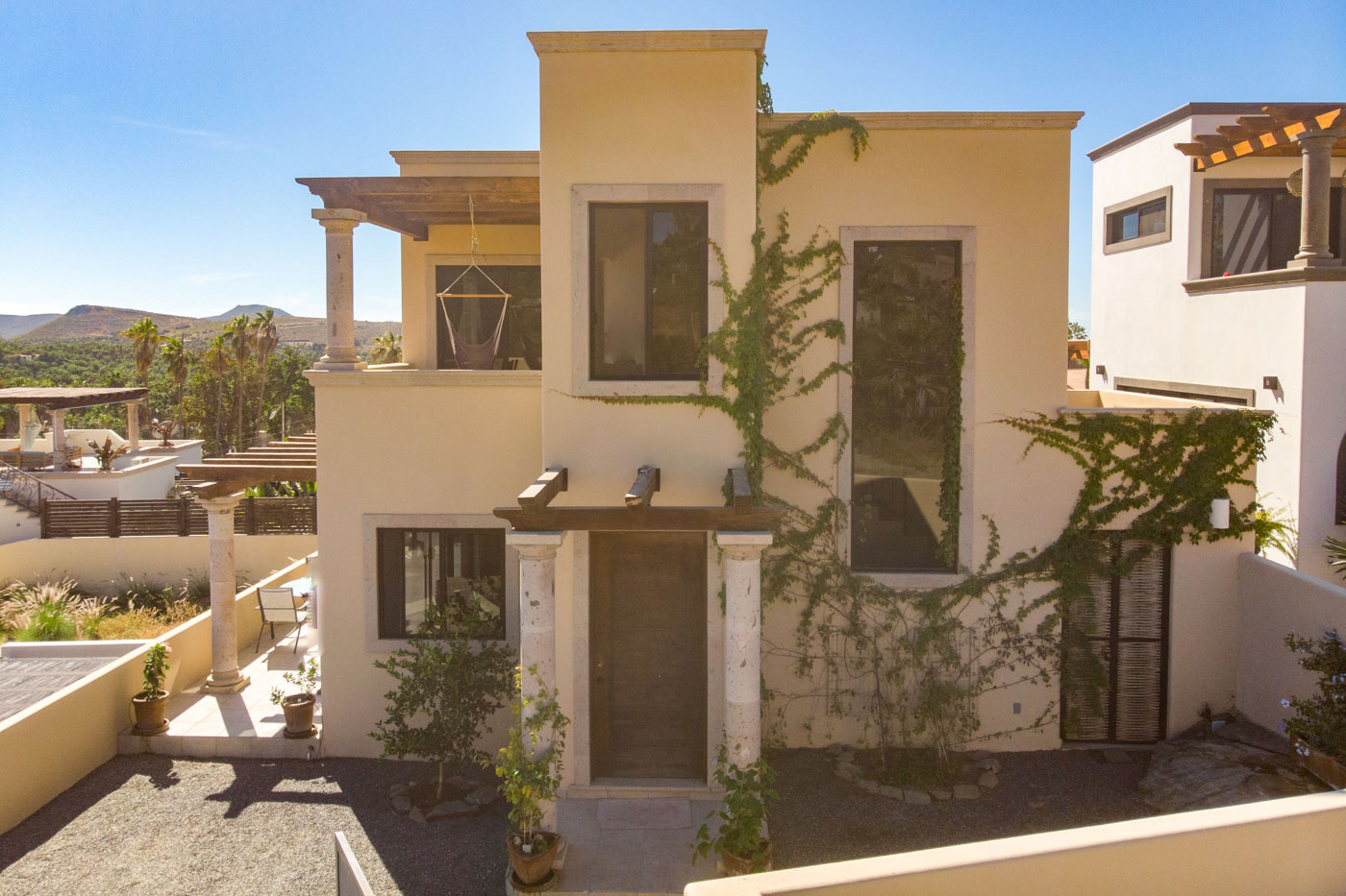 Casa Ironica